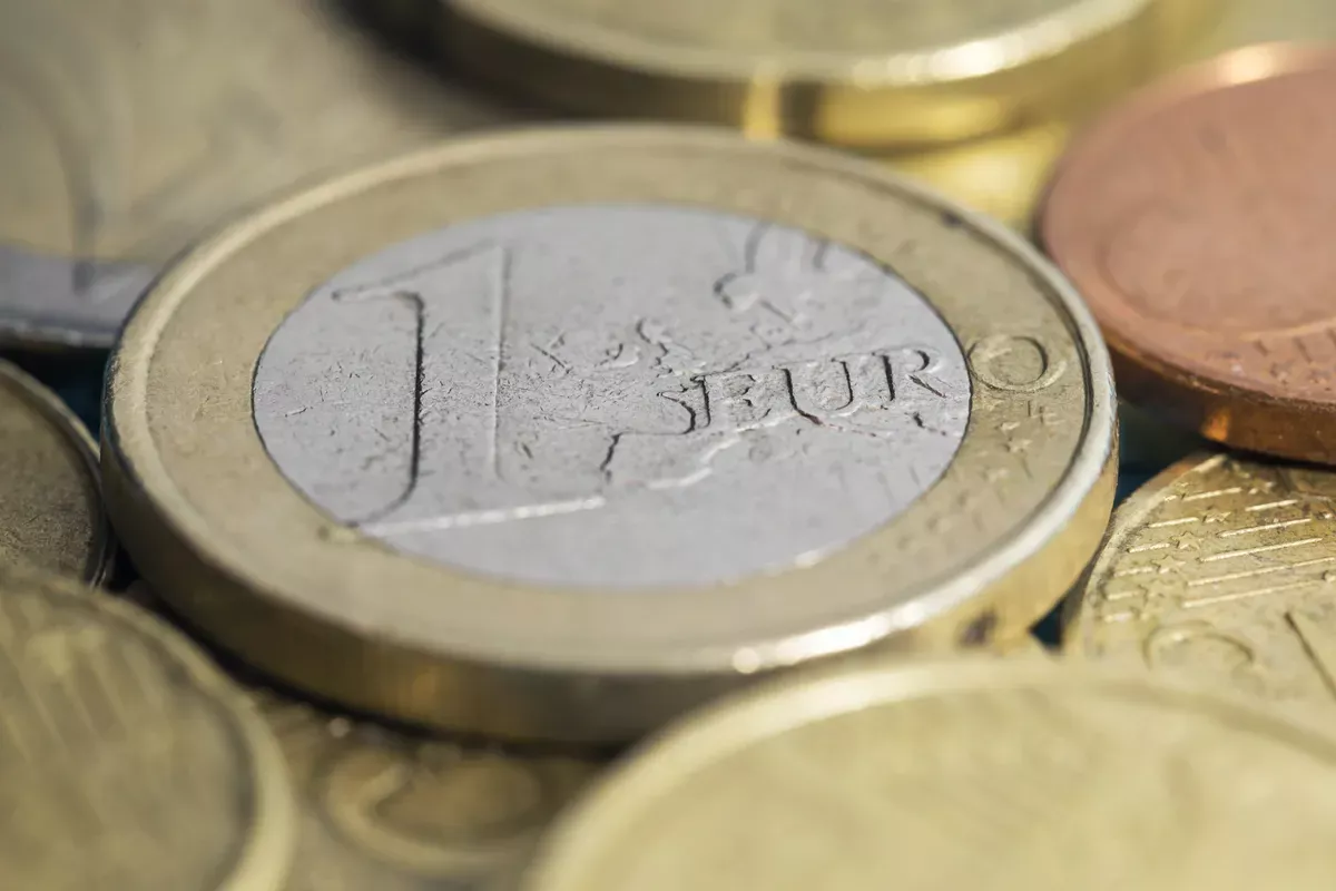 Eine solche Münze mit einem Nennwert von 1 Euro könnte in Ihrem Portemonnaie landen, und dafür werden 45.000 Euro verlangt
