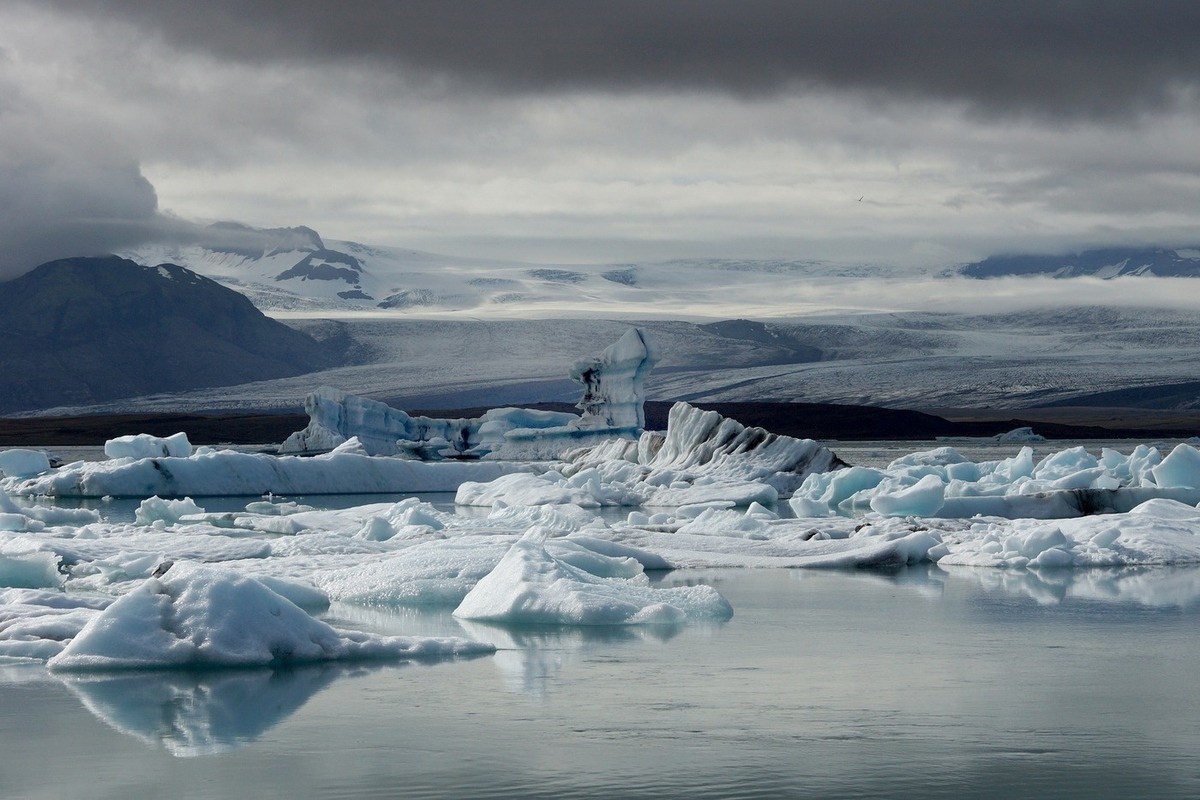Wissenschaftler entdecken in der Antarktis die letzte Verteidigungslinie der Menschheit, bedeckt von einer drei Kilometer dicken Eisschicht