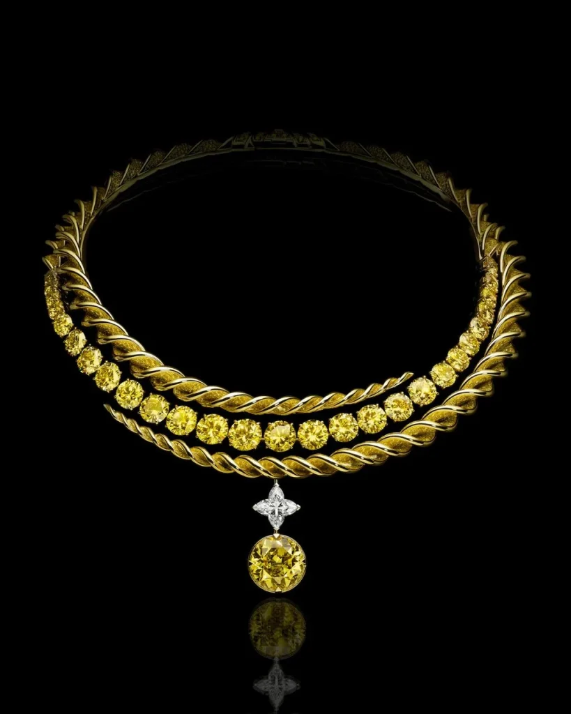 Louis Vuitton brauchte 7 Jahre, um 27 gelbe Diamanten zu sammeln und das exklusivste Collier aller Zeiten zu kreieren.