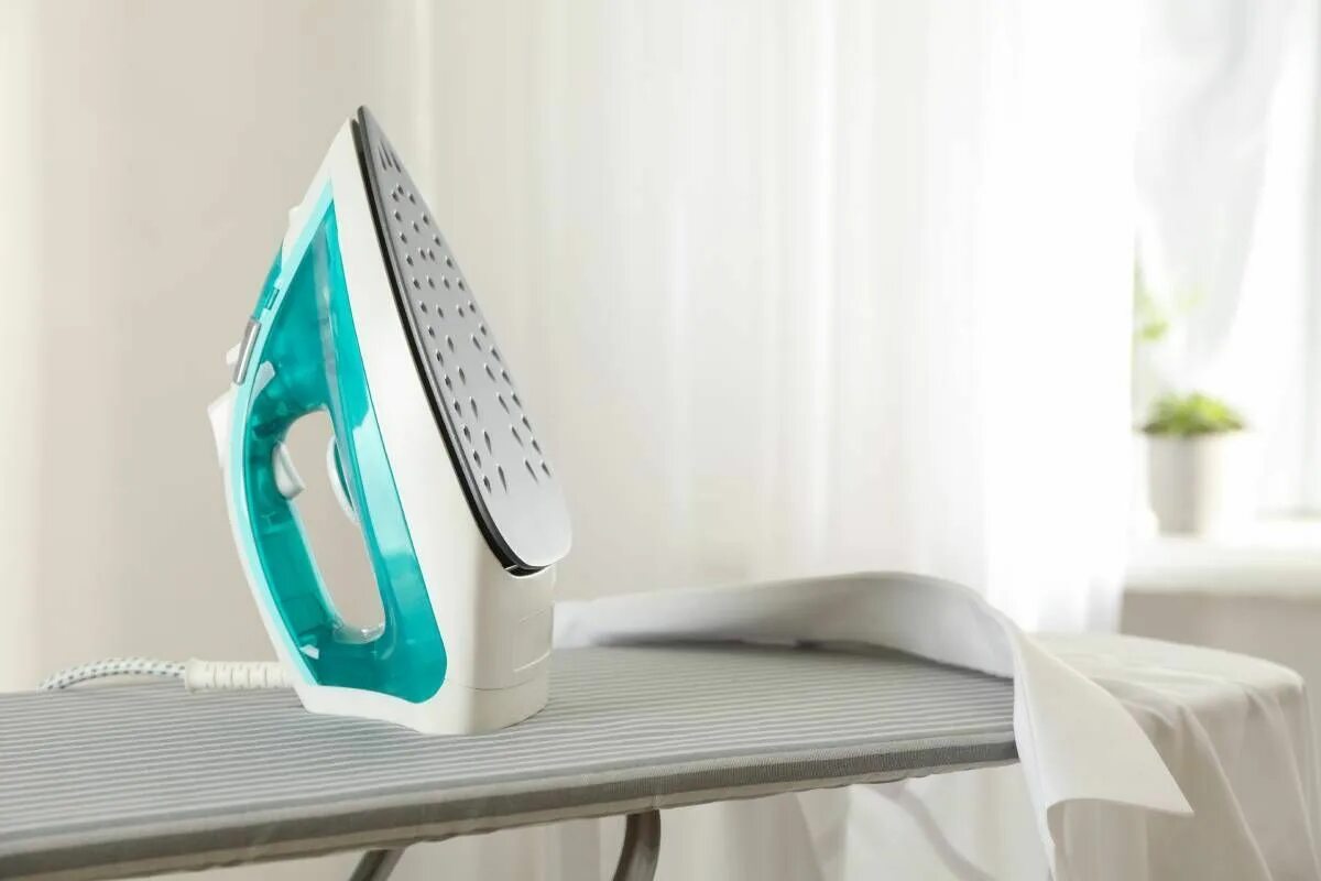 Aluminiumfolie auf dem Bügelbrett: Wozu dient dieser Trick, der oft in Hotels angewendet wird?
