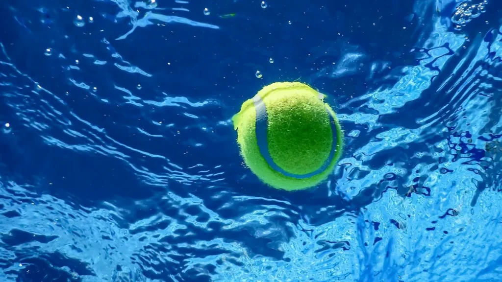Einfache Profitipps für die Reinigung des Bodens Ihres Schwimmbeckens ohne Poolreiniger.