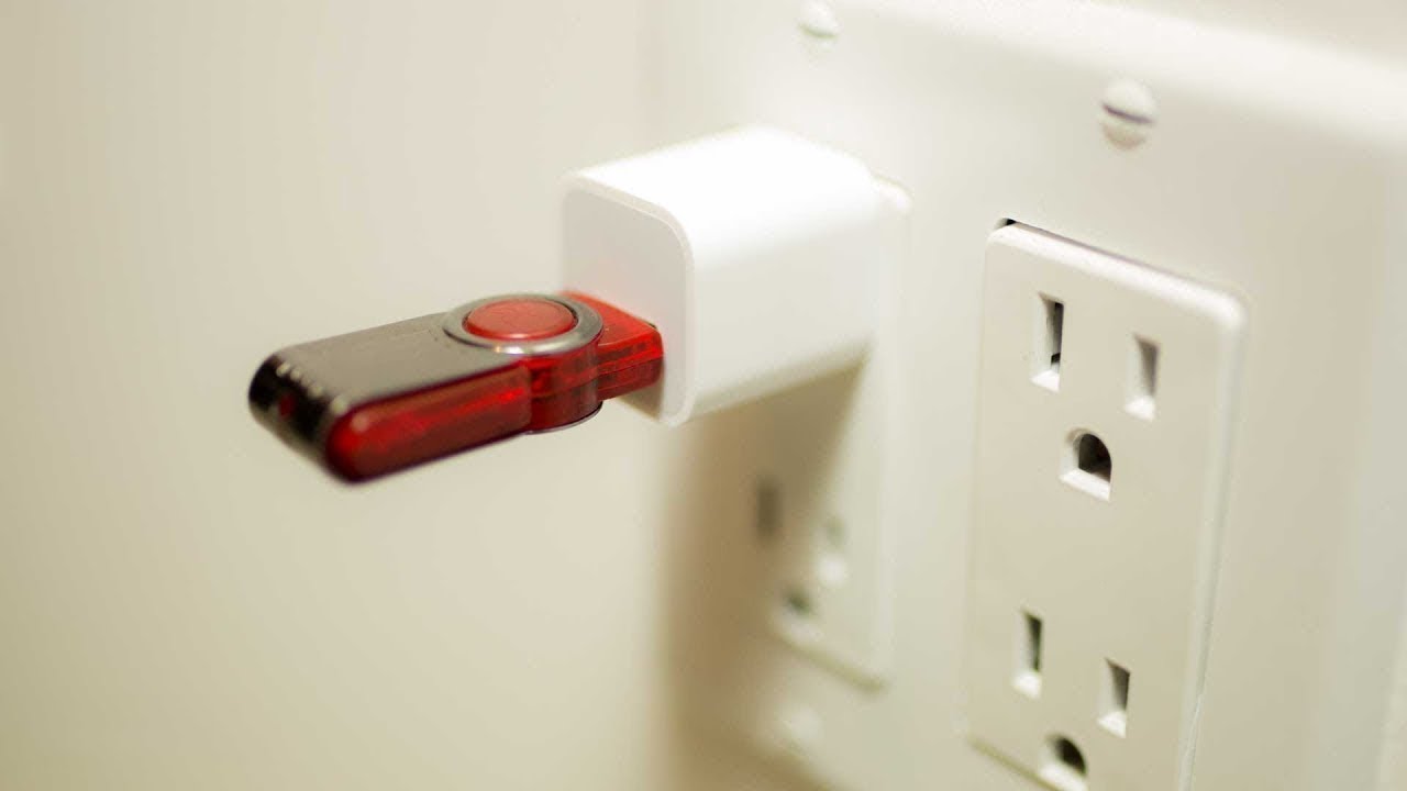 Was passiert, wenn Sie einen USB-Stick in ein Ladegerät für Mobiltelefone stecken: Ich habe es ausprobiert, und das ist passiert