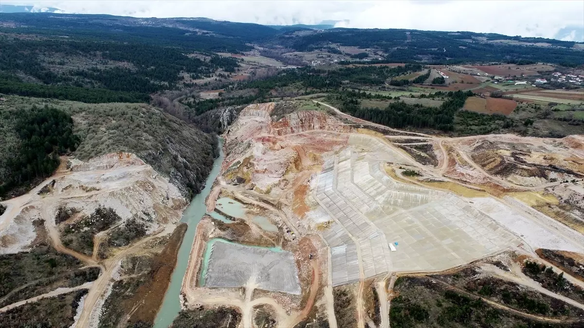 Weder Eisen noch Öl: Spanien verfügt über das einzige Vorkommen von „schwarzem Gold“ in Europa, das für die Herstellung von Mobiltelefonen von entscheidender Bedeutung ist.