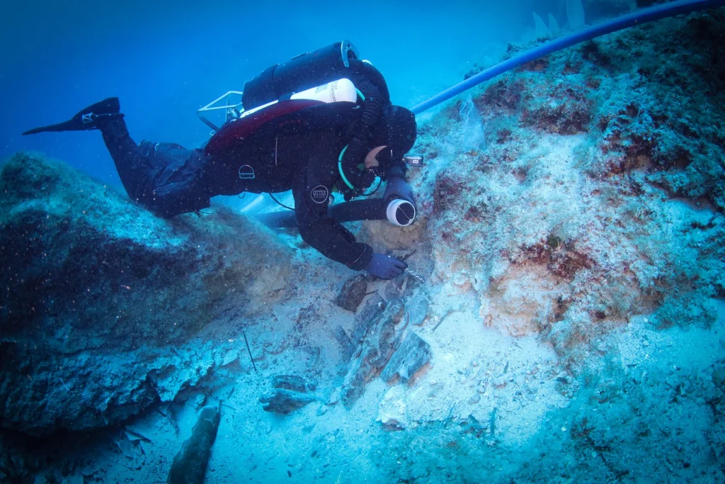 Nicht nur der Mechanismus von Antikyra. Neue Entdeckung in berühmtem Schiffswrack