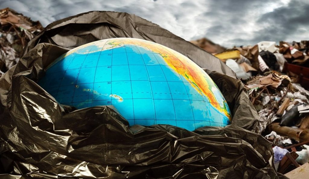 Eine neue Studie zeigt, dass Gesetze, die die Verwendung von Plastiktüten verbieten, deren Verwendung an der Küste um 47 % reduzieren.