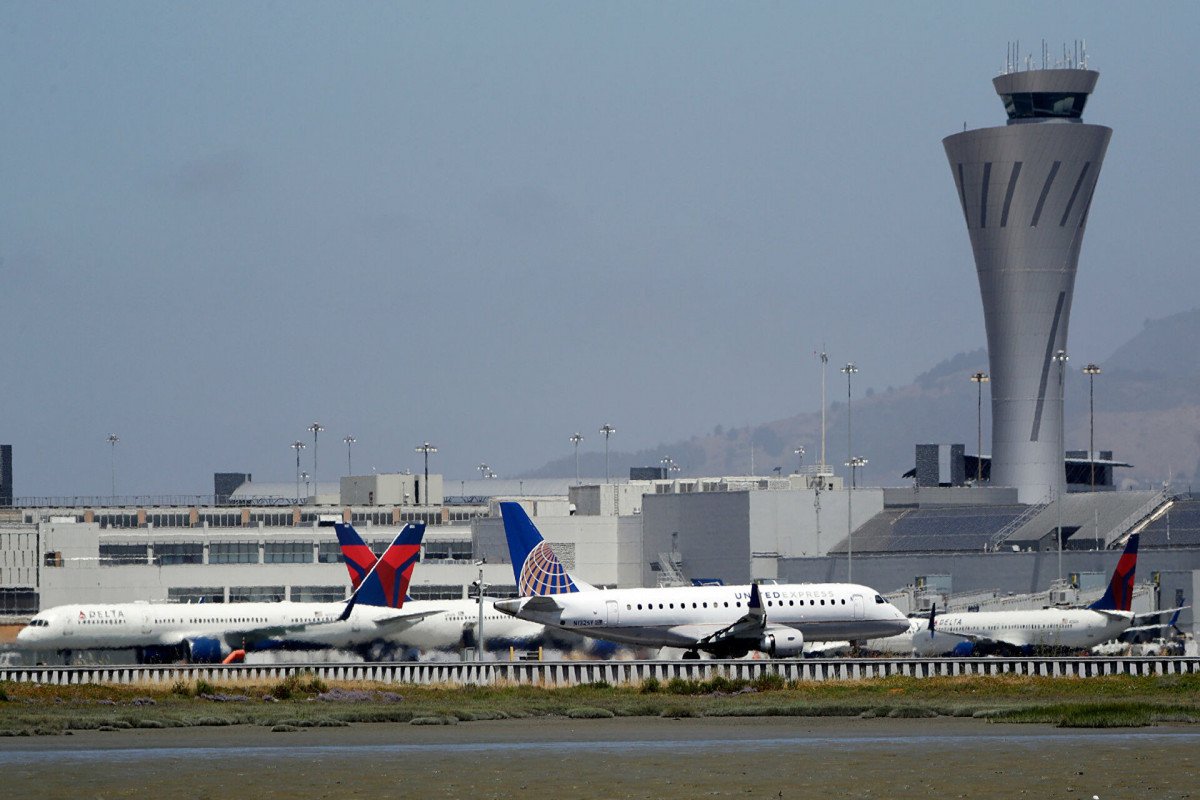 Flughafen in erhöhter Alarmbereitschaft: Die USA lassen niemanden ins Land und aus dem Land, der diesen Test nicht besteht