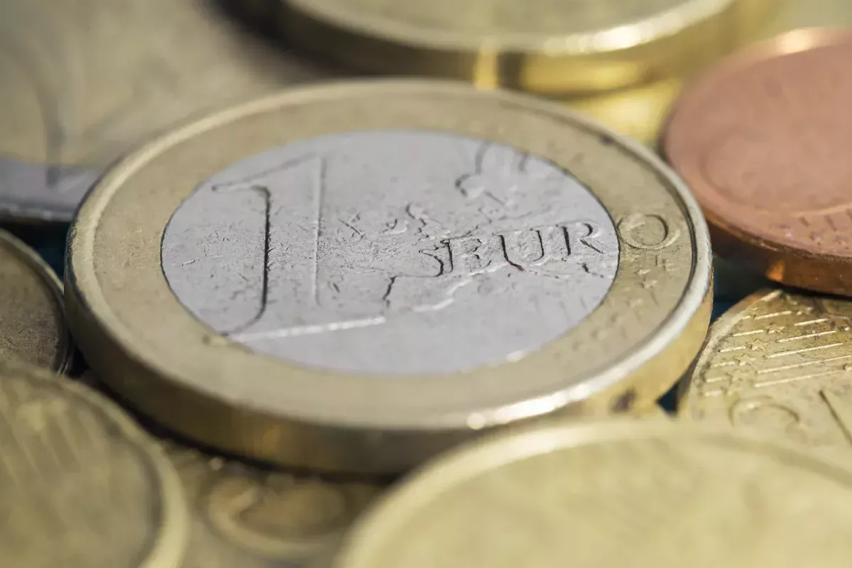 Eine solche Münze mit einem Nennwert von 1 Euro könnte in Ihrem Portemonnaie landen, und dafür werden 45.000 Euro verlangt