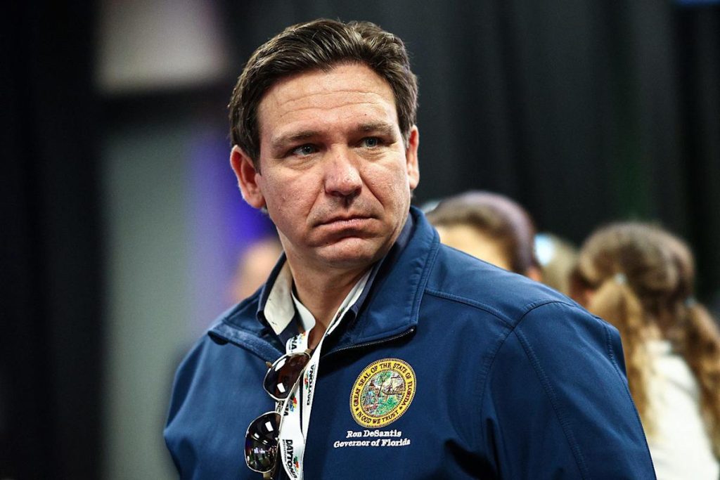 Das von Ron DeSantis in Florida unterzeichnete Gesetz betrifft alle Nutzer von PayPal oder Wechselstuben