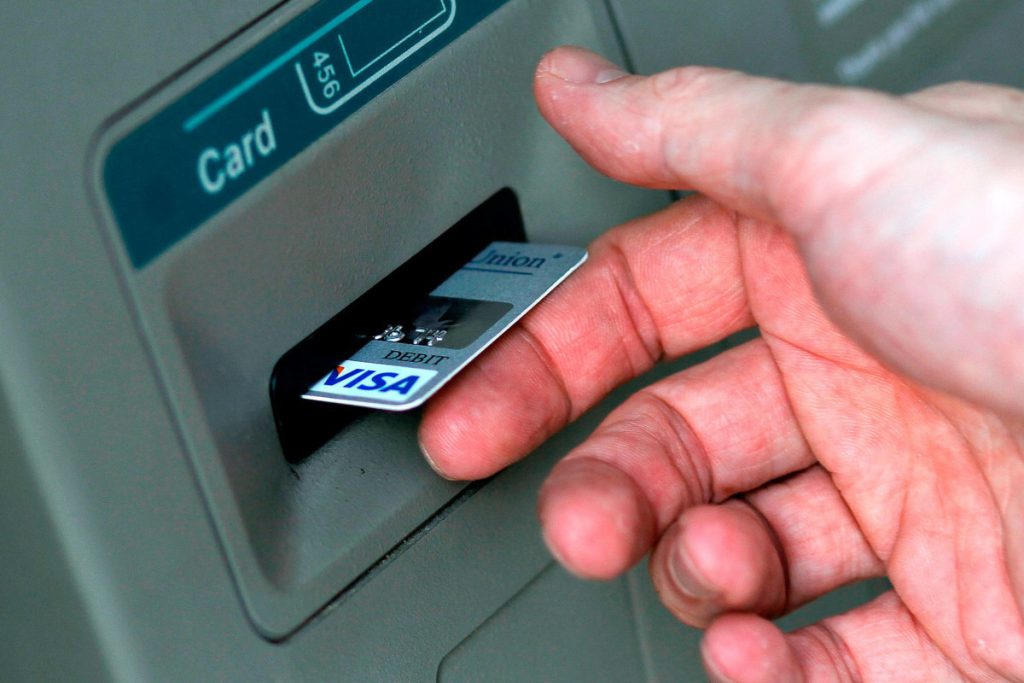 Eine clevere Methode, die Sie bei der Verwendung Ihrer Bankkarte anwenden sollten, um nicht Opfer eines Millionenbetrugs zu werden
