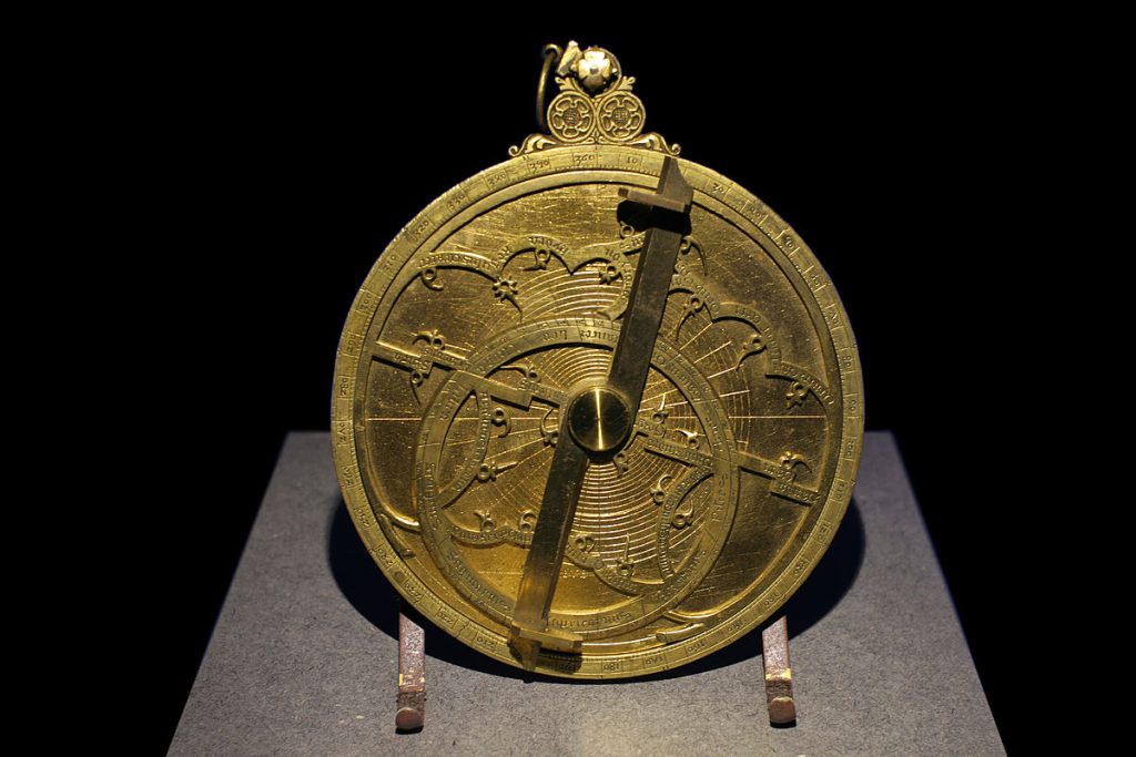 Ein über 1000 Jahre altes Smartphone mit arabischen und hebräischen Inschriften wurde gefunden: Wie funktioniert es?