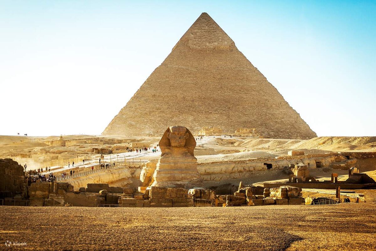 In der Nähe der Pyramiden entsteht eine neue Sehenswürdigkeit. Nicht alle sind damit zufrieden. „Das ist kein Vergnügungspark“