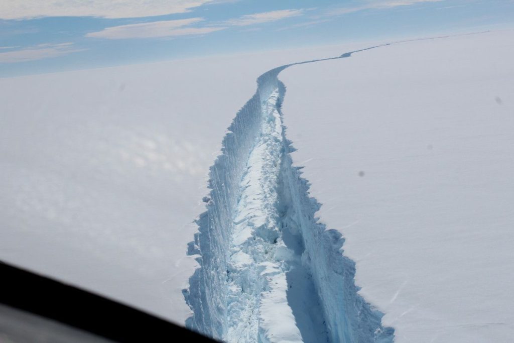 Wissenschaftler entdecken in der Antarktis die letzte Verteidigungslinie der Menschheit, bedeckt von einer drei Kilometer dicken Eisschicht