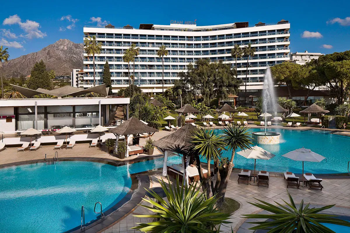 Die schönsten Luxushotels in Spanien und Portugal für einen Strandurlaub