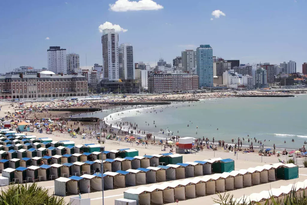 Ähnlich wie Valencia, aber viel günstiger: ein Paradies für Auswanderer, die luxuriös am Meer leben möchten