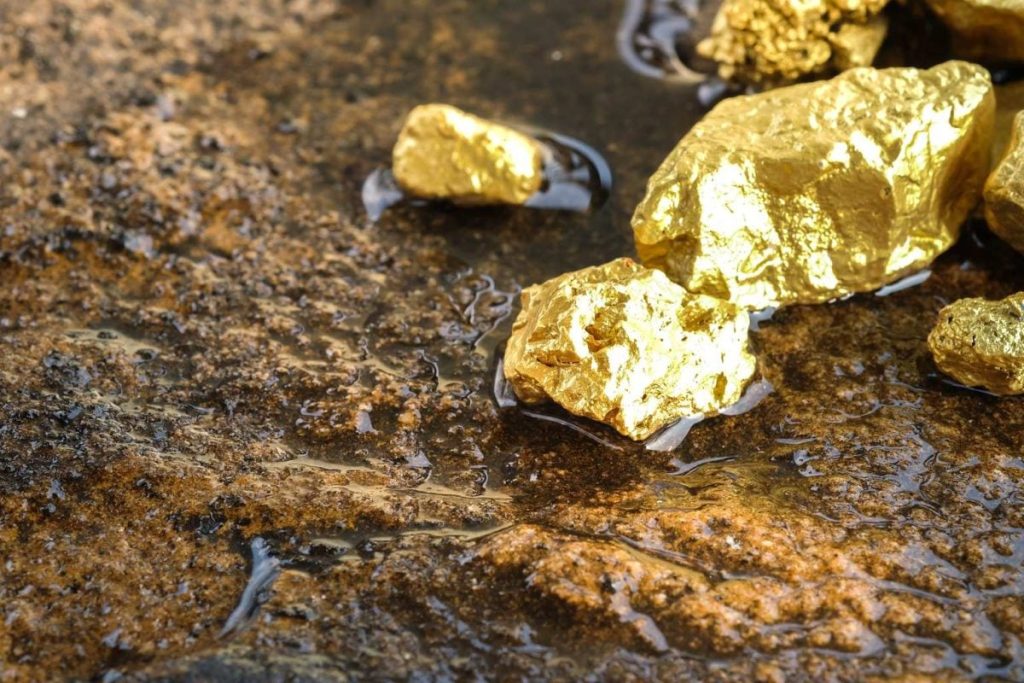 Nur noch 15 Jahre Gold? Wissenschaftler enthüllen, wie es Edelmetalle vom Erdkern an die Oberfläche geschafft haben
